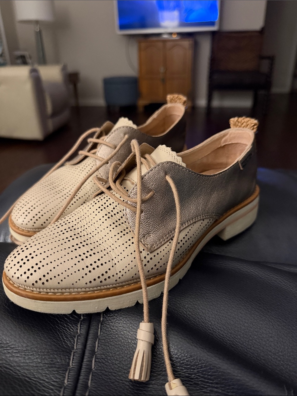 PIKOLINOS Two-Tone Perforated Leather Lace-Up Oxfords - Beige & Taupe